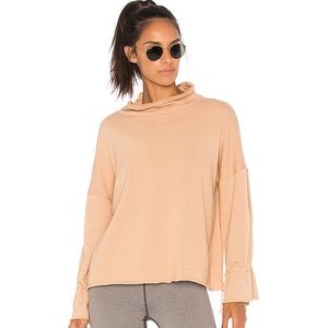 Sara Sweashirt in Sand